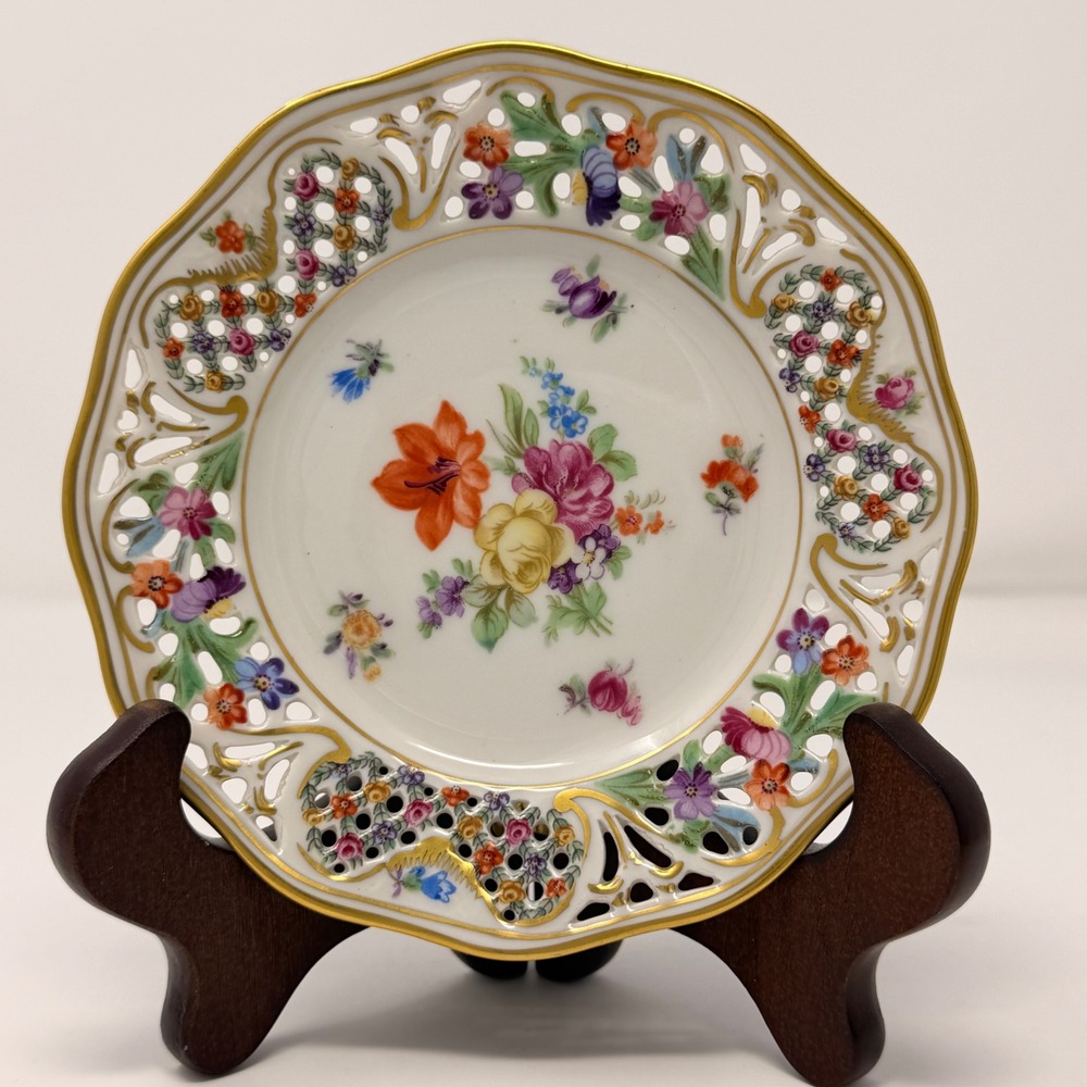 Vintage Schumann Arzberg Germany Chateau Dresden Flowers 6" Reticulated Plate - Picture 2 of 12
